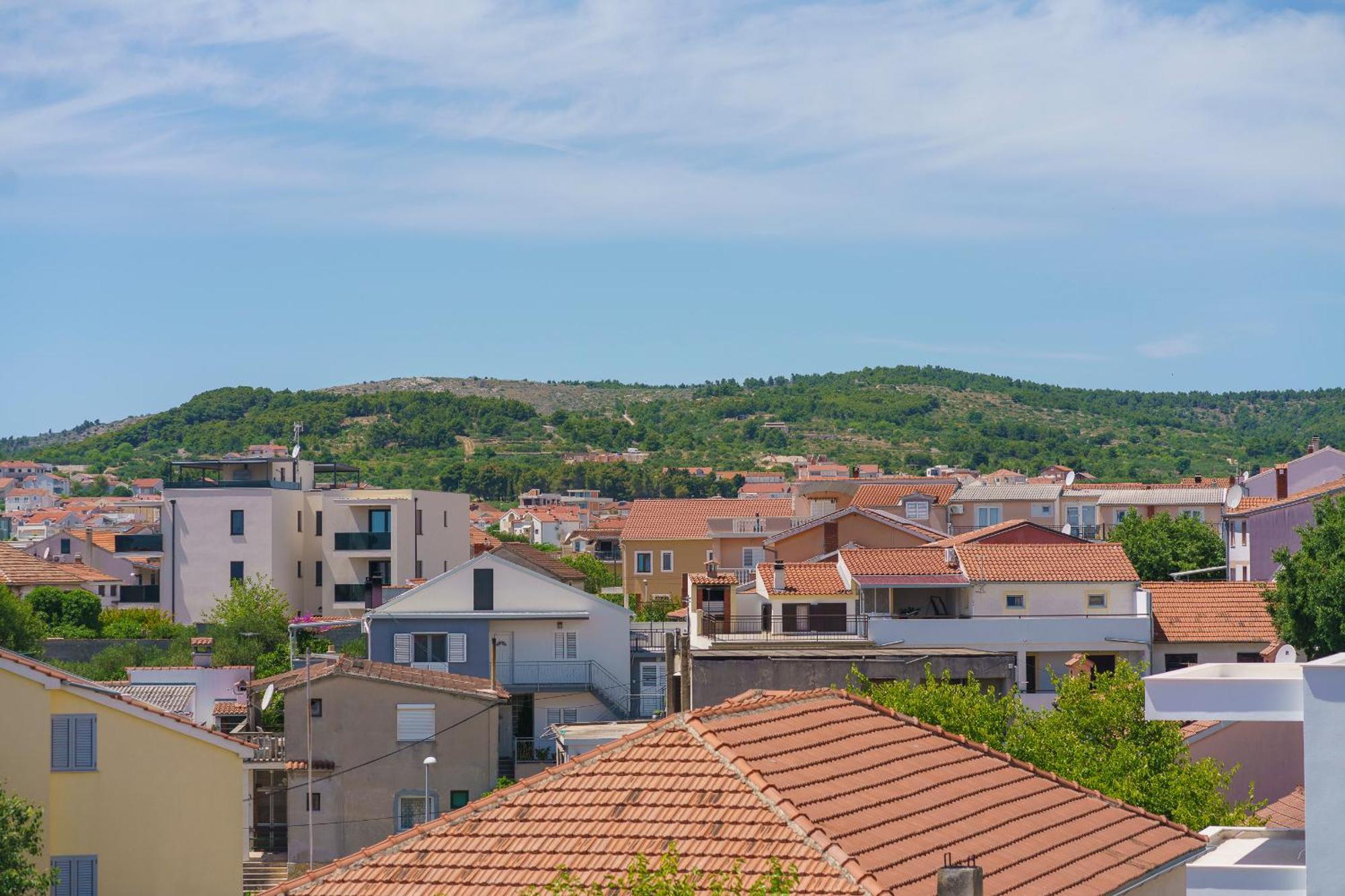 Family Petrov Apartments Vodice Buitenkant foto